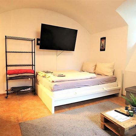 Xxx Fully Equipped Apartment Near Main Station! 维尔茨堡 外观 照片