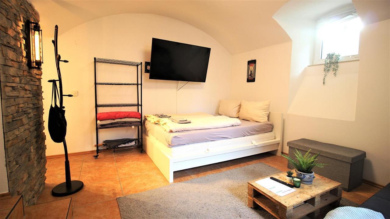 Xxx Fully Equipped Apartment Near Main Station! 维尔茨堡 外观 照片