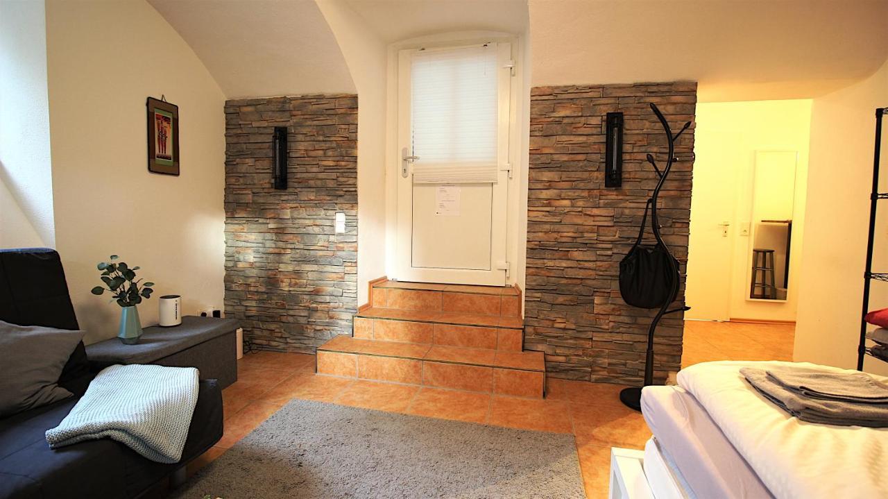 Xxx Fully Equipped Apartment Near Main Station! 维尔茨堡 外观 照片